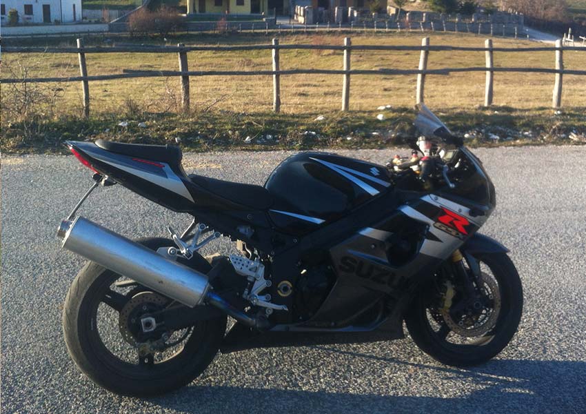 noleggio suzuki gsxr 1000